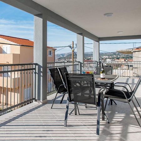 Apartments Zilic Kaštel Stari Esterno foto