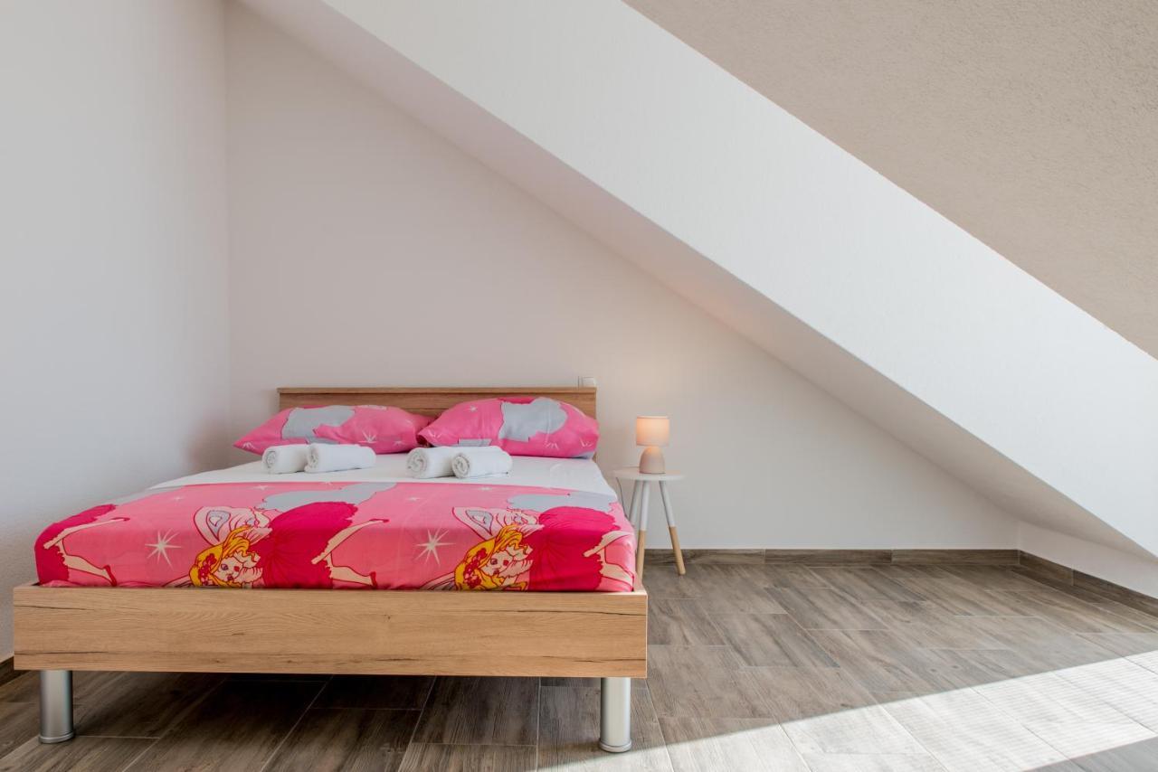 Apartments Zilic Kaštel Stari Esterno foto