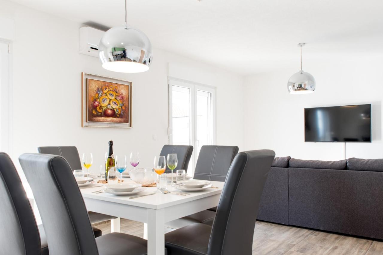 Apartments Zilic Kaštel Stari Esterno foto