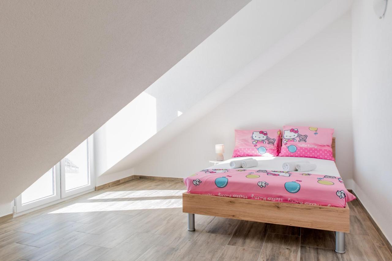 Apartments Zilic Kaštel Stari Esterno foto