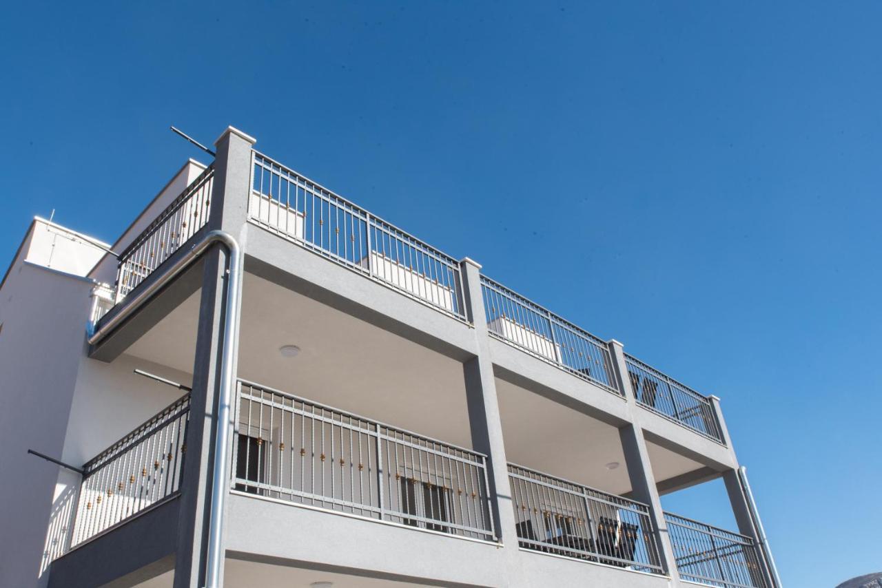 Apartments Zilic Kaštel Stari Esterno foto
